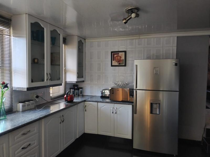 4 Bedroom Property for Sale in Protea Glen Gauteng