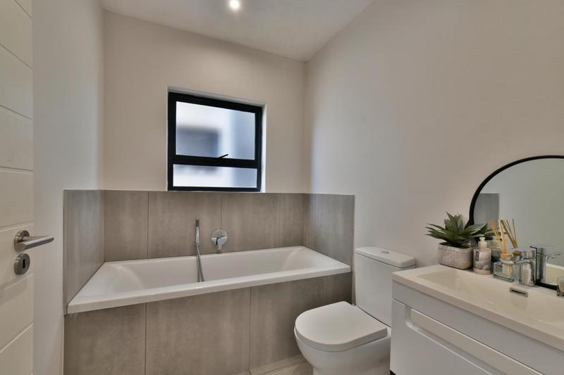 3 Bedroom Property for Sale in Fourways Gauteng