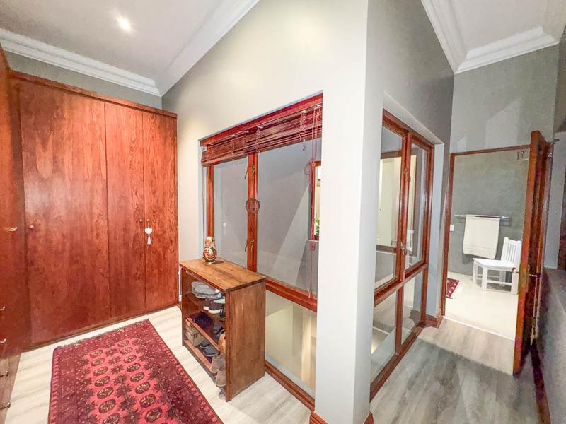 5 Bedroom Property for Sale in Midstream Estate Gauteng