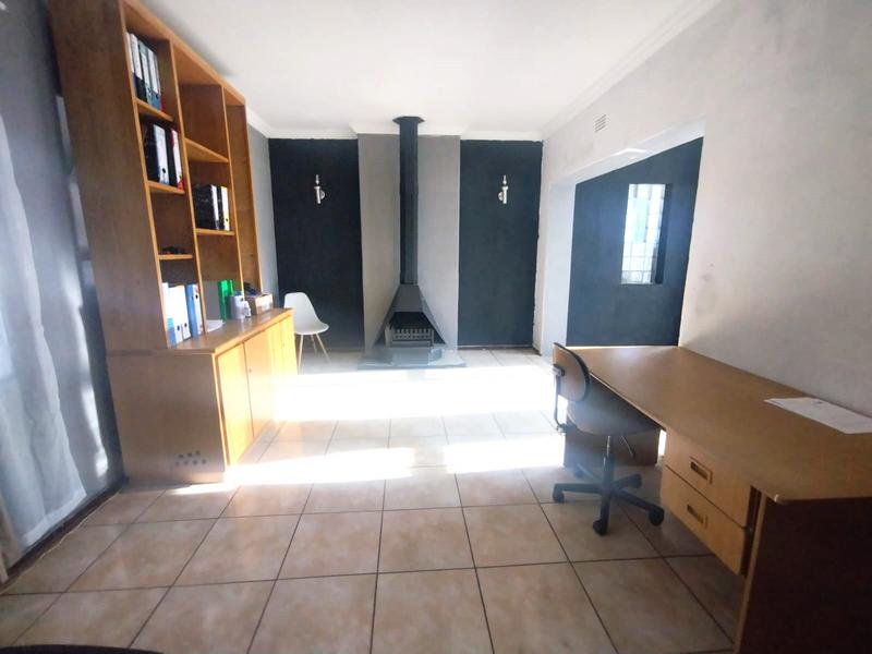 4 Bedroom Property for Sale in Tulisa Park Gauteng