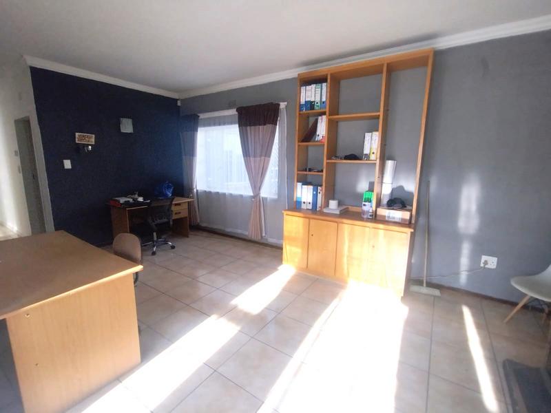 4 Bedroom Property for Sale in Tulisa Park Gauteng