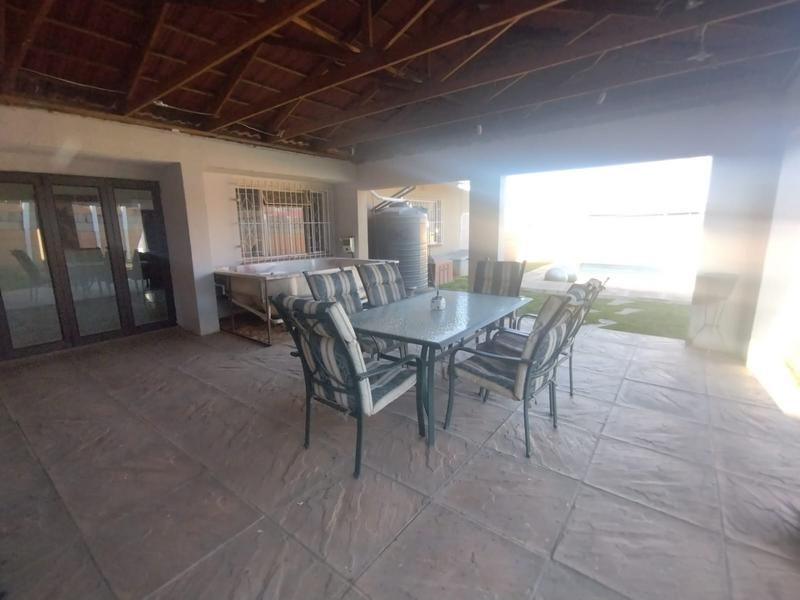 4 Bedroom Property for Sale in Tulisa Park Gauteng