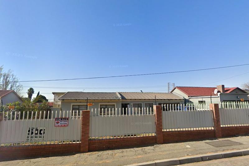 4 Bedroom Property for Sale in Tulisa Park Gauteng