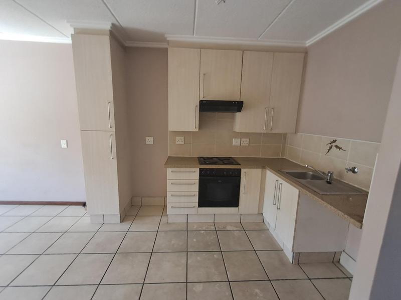 To Let 1 Bedroom Property for Rent in Beverley Gauteng