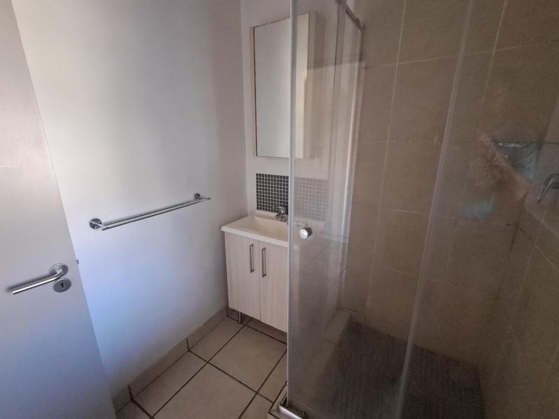 To Let 1 Bedroom Property for Rent in Beverley Gauteng