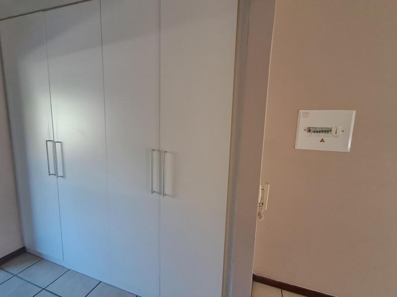 To Let 1 Bedroom Property for Rent in Beverley Gauteng