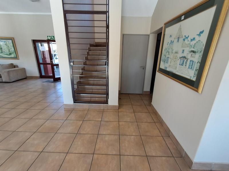 To Let 1 Bedroom Property for Rent in Beverley Gauteng
