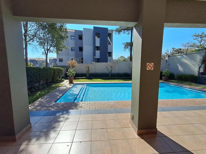 To Let 1 Bedroom Property for Rent in Beverley Gauteng