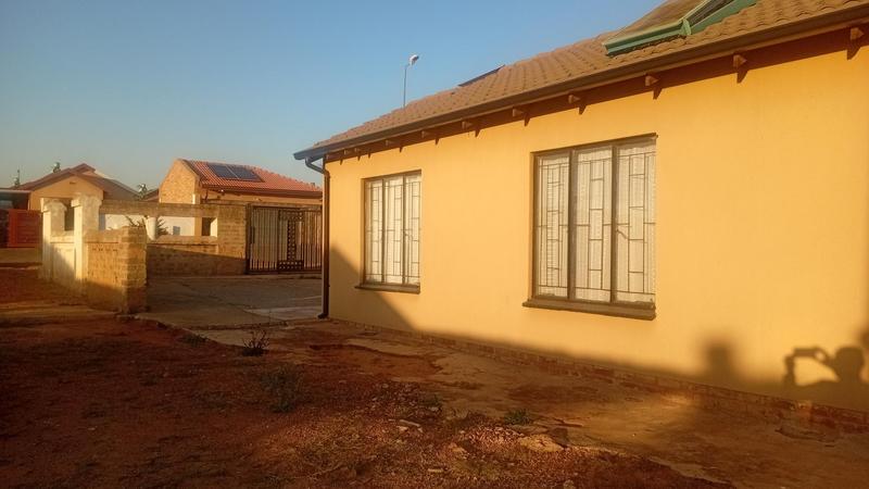 3 Bedroom Property for Sale in Soshanguve VV Gauteng