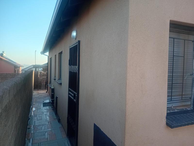 3 Bedroom Property for Sale in Soshanguve VV Gauteng