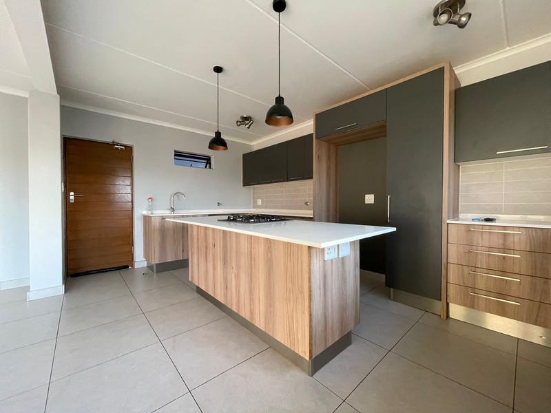 To Let 3 Bedroom Property for Rent in Glen Marais Gauteng