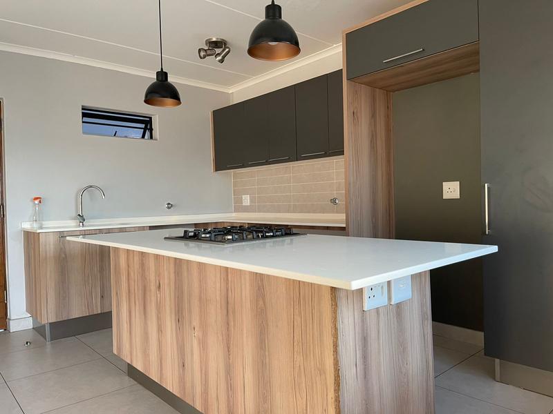 To Let 3 Bedroom Property for Rent in Glen Marais Gauteng