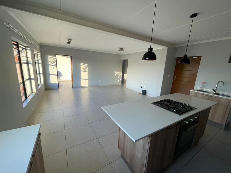 To Let 3 Bedroom Property for Rent in Glen Marais Gauteng