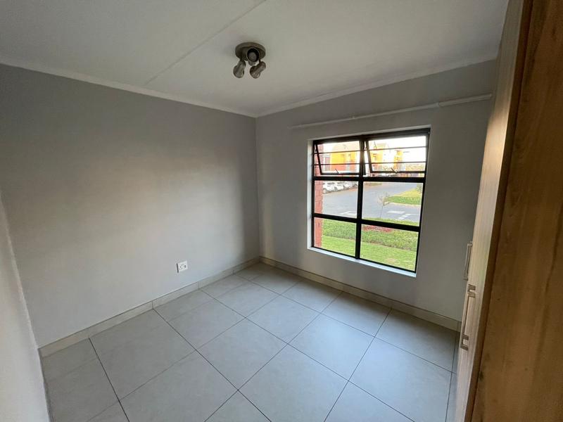 To Let 3 Bedroom Property for Rent in Glen Marais Gauteng