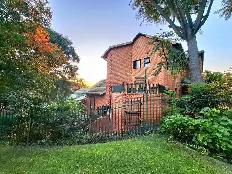 4 Bedroom Property for Sale in Erasmuskloof Gauteng
