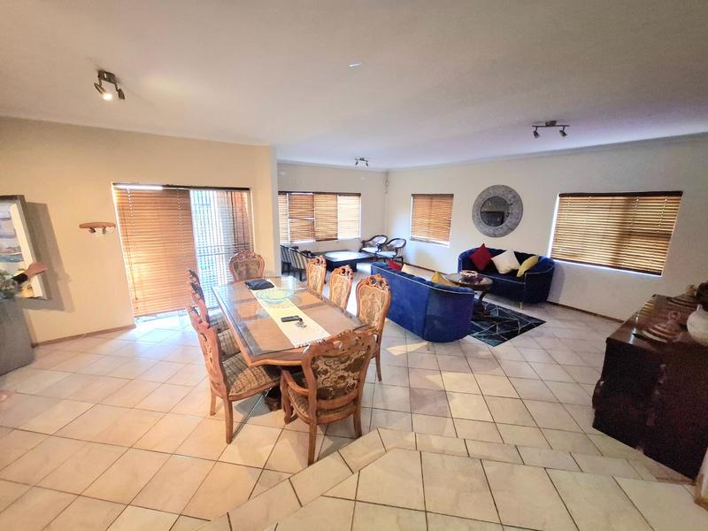4 Bedroom Property for Sale in Erasmuskloof Gauteng
