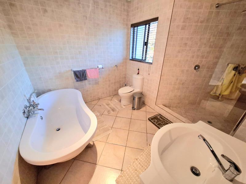 4 Bedroom Property for Sale in Erasmuskloof Gauteng