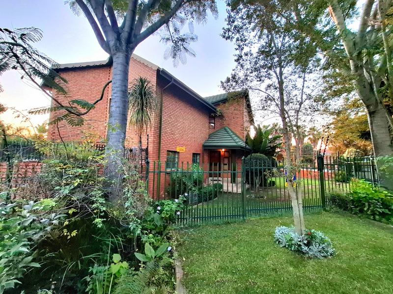 4 Bedroom Property for Sale in Erasmuskloof Gauteng