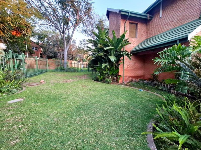 4 Bedroom Property for Sale in Erasmuskloof Gauteng