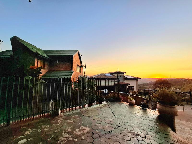 4 Bedroom Property for Sale in Erasmuskloof Gauteng