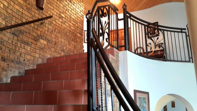 6 Bedroom Property for Sale in Erasmuskloof Gauteng