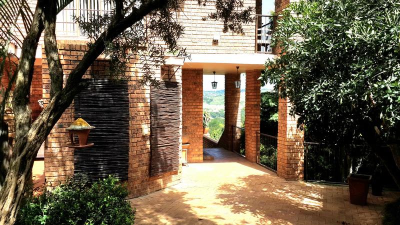 6 Bedroom Property for Sale in Erasmuskloof Gauteng