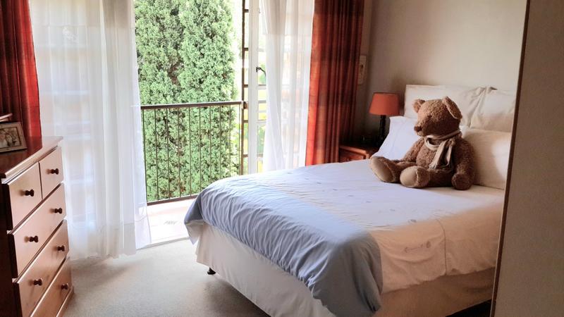 6 Bedroom Property for Sale in Erasmuskloof Gauteng
