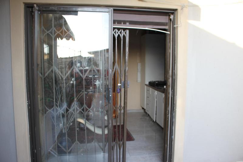 To Let 1 Bedroom Property for Rent in Emdeni Gauteng