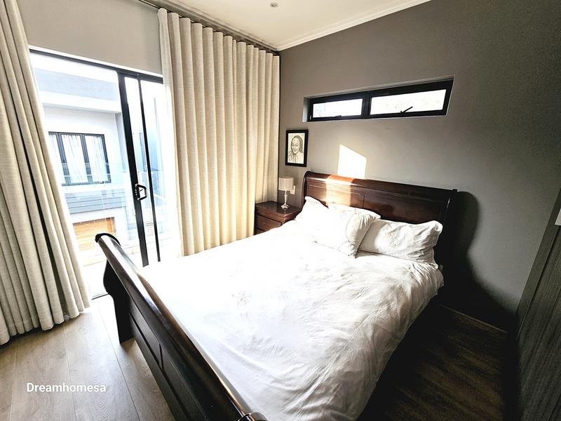 To Let 3 Bedroom Property for Rent in Morningside Gauteng
