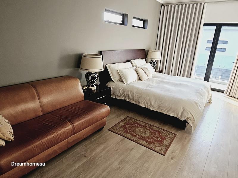 To Let 3 Bedroom Property for Rent in Morningside Gauteng