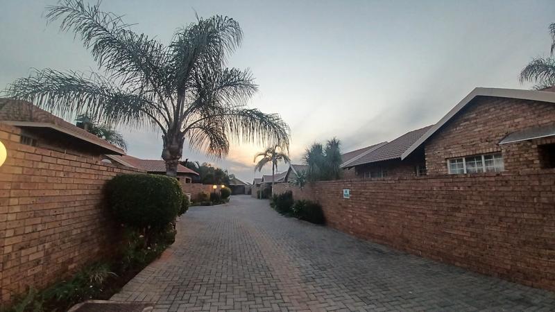 3 Bedroom Property for Sale in Annlin Gauteng