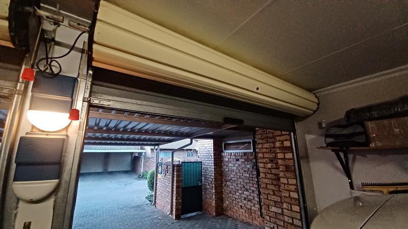 3 Bedroom Property for Sale in Annlin Gauteng