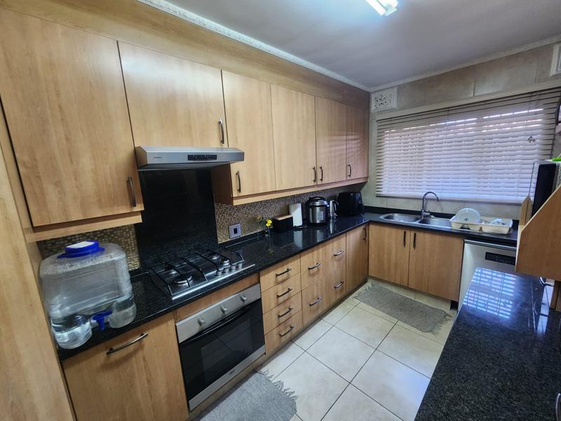 2 Bedroom Property for Sale in South Crest Gauteng