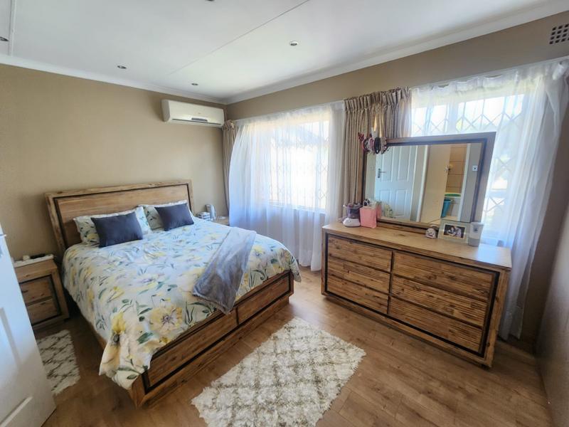 2 Bedroom Property for Sale in South Crest Gauteng