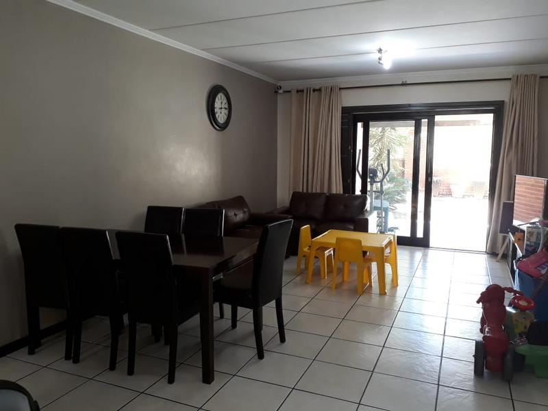 To Let 3 Bedroom Property for Rent in Sunninghill Gauteng