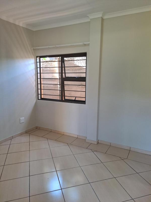To Let 1 Bedroom Property for Rent in Linden Gauteng