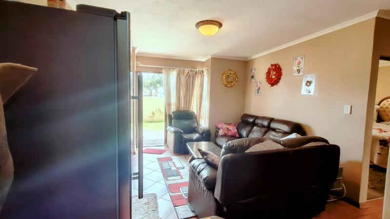 2 Bedroom Property for Sale in Montana Tuine Gauteng