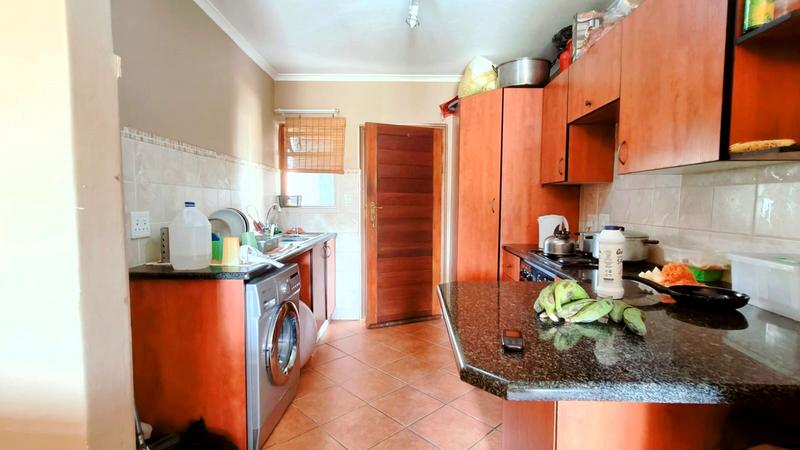 2 Bedroom Property for Sale in Montana Tuine Gauteng