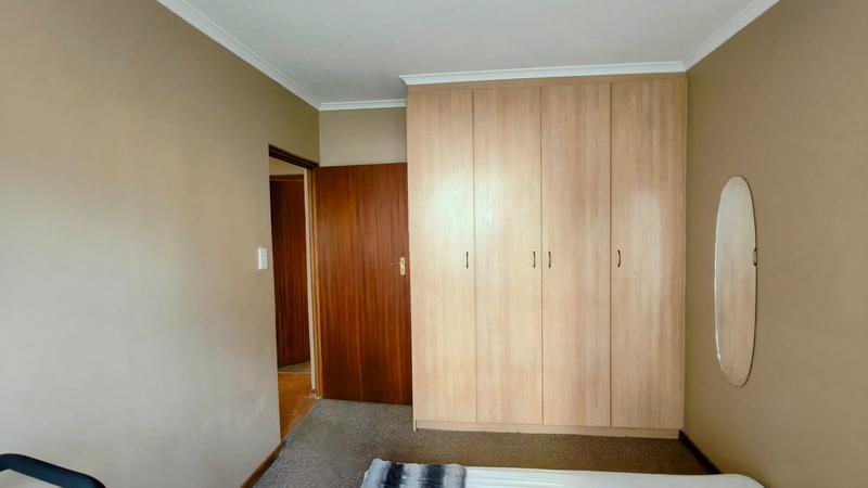2 Bedroom Property for Sale in Montana Tuine Gauteng