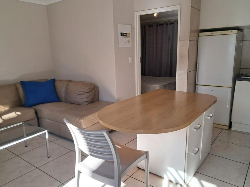 To Let 1 Bedroom Property for Rent in Sandown Gauteng