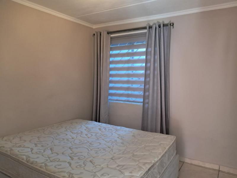 To Let 1 Bedroom Property for Rent in Sandown Gauteng