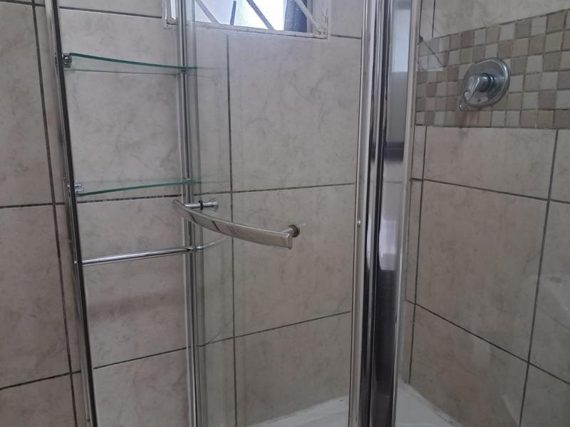 To Let 1 Bedroom Property for Rent in Sandown Gauteng