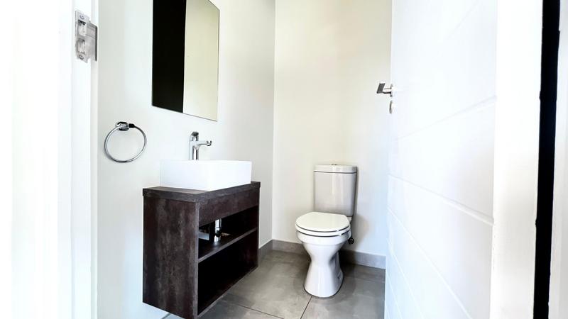 4 Bedroom Property for Sale in Kyalami Ah Gauteng