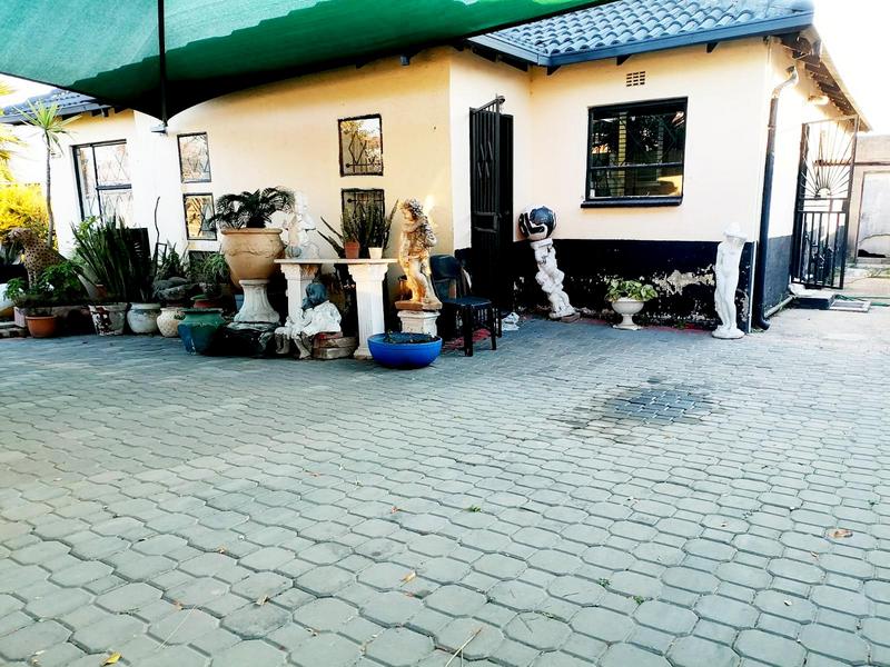 3 Bedroom Property for Sale in Birch Acres Gauteng