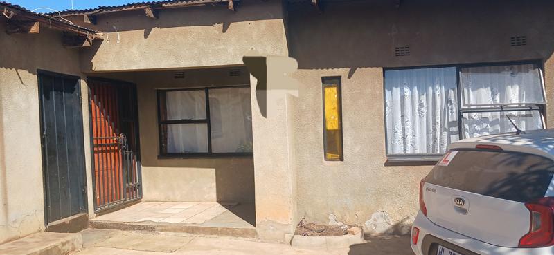 6 Bedroom Property for Sale in Tembisa Gauteng