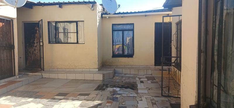 7 Bedroom Property for Sale in Tembisa Gauteng