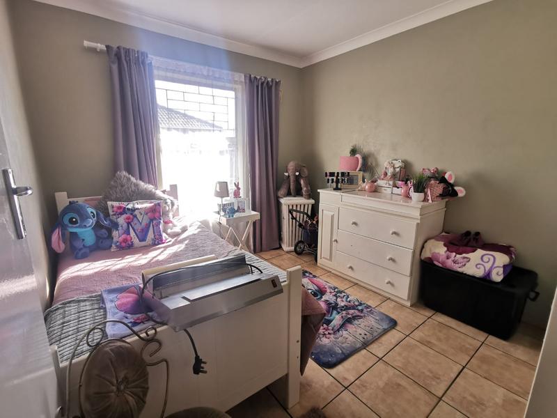 To Let 3 Bedroom Property for Rent in Strubenvale Gauteng