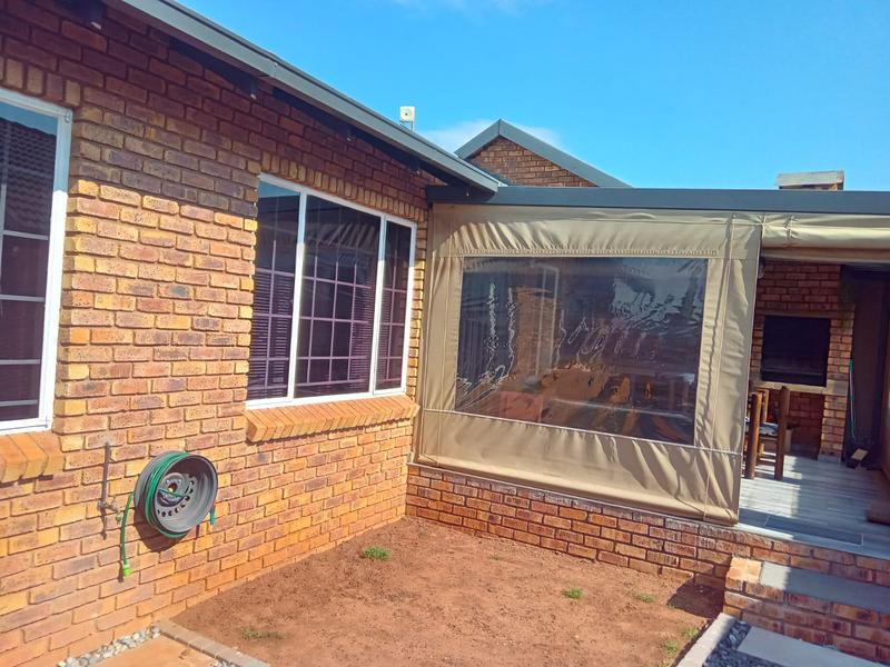 2 Bedroom Property for Sale in Rooihuiskraal North Gauteng