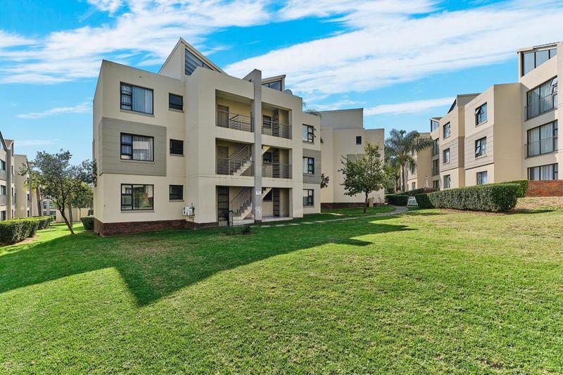 To Let 3 Bedroom Property for Rent in Lonehill Gauteng