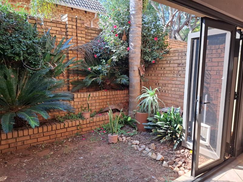 To Let 2 Bedroom Property for Rent in The Wilds Gauteng